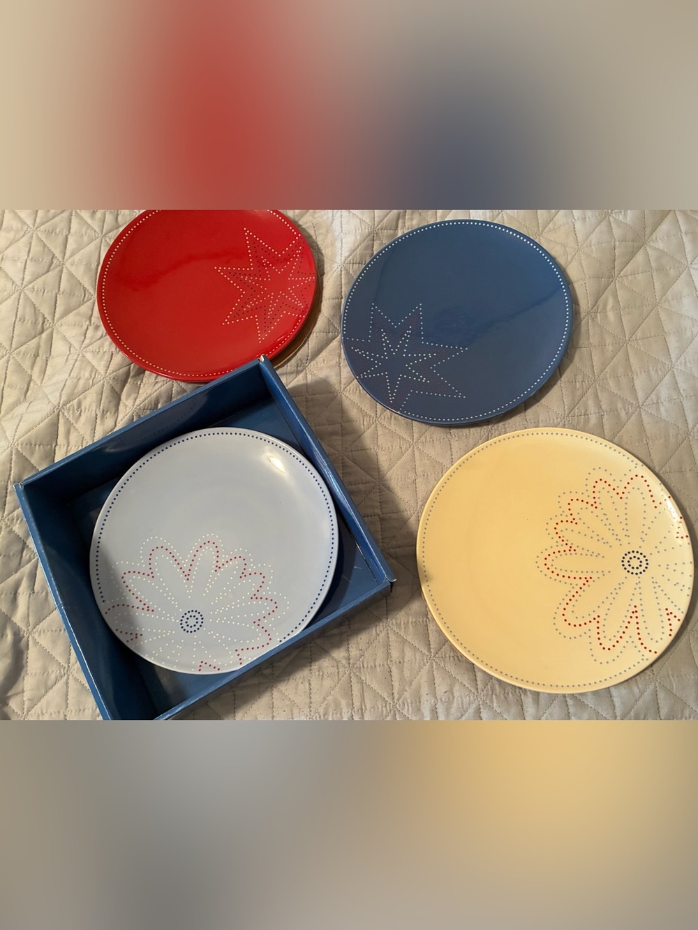Star & Flower Ceramic TAG Set of 4 Appetizer Plates NEW 8” c.